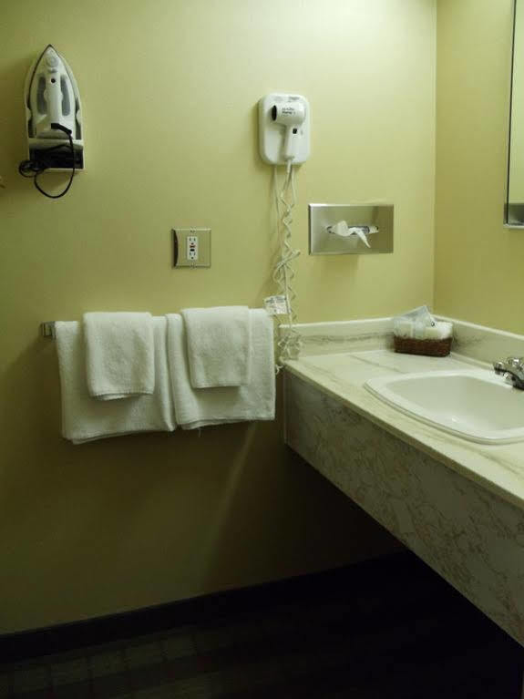 Hotel Albatross Gander